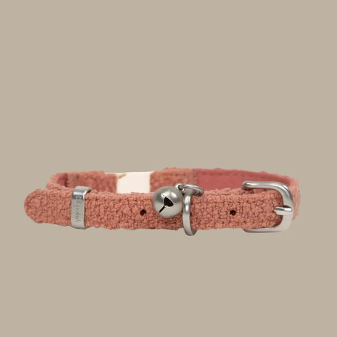 Lilly + Dash Boucle Cat Collar